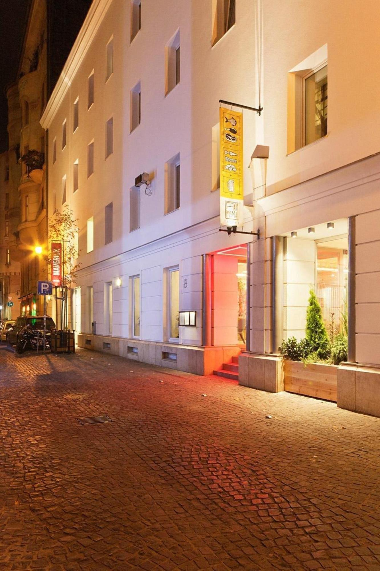 Kl31 - Best Location - Elegant Historic Residence By Bqa Budapest Eksteriør billede